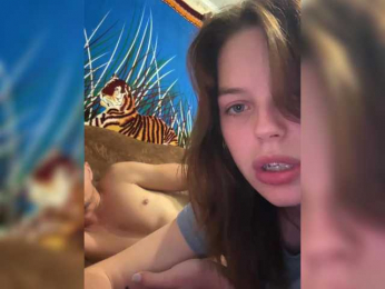 LuXuRyVN webcam model stream image