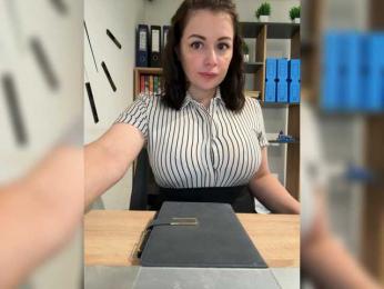 ANN_LOVE webcam model stream image