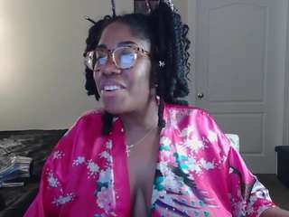 xoxocinnamon webcam model stream image