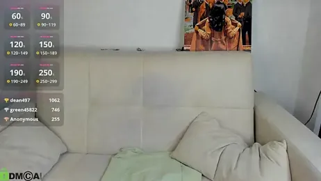 Niktoria_Shy webcam model stream image