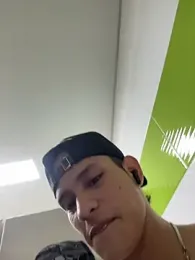 HarryGaze webcam model stream image