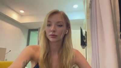XochitlBrydon webcam model stream image