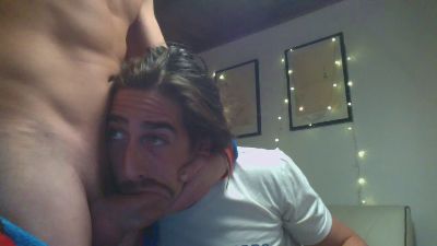 YoucallmeRobert webcam model stream image
