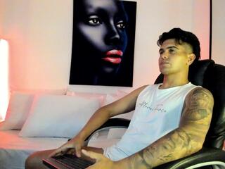 Lenyn Max webcam model stream image