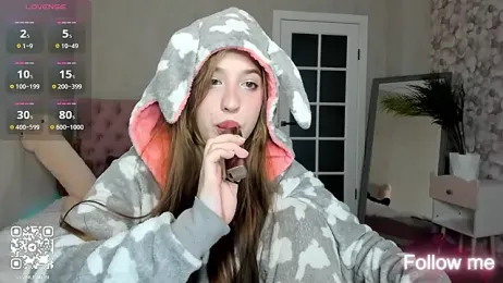 LightStar_18 webcam stripchat model stream image