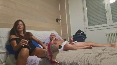 AleeIlary webcam model stream image