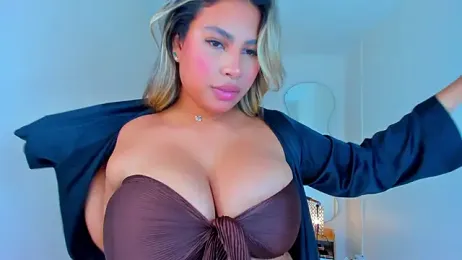 Carlota_peach webcam model stream image