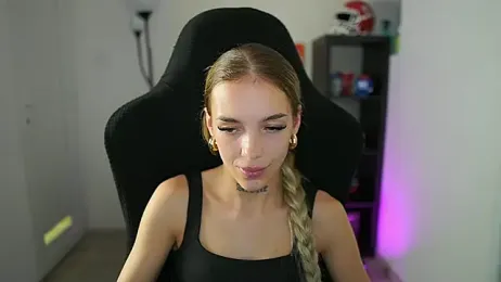 alexxisky webcam stripchat model stream image