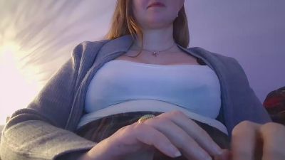 Girlluna webcam model stream image