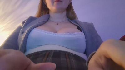 Girlluna webcam model stream image