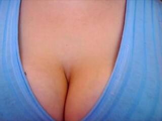 Princess Carmela webcam model stream image