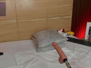 iris-violeta webcam model stream image