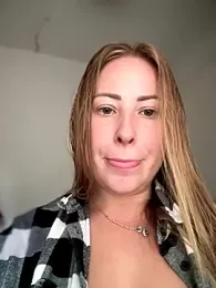 AlisaWhite webcam stripchat model stream image