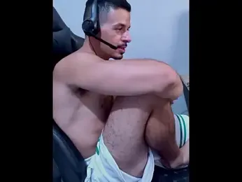 Avihyxx webcam model stream image