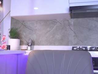 b3llaspring webcam model stream image
