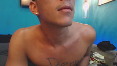KingOfheavens webcam model stream image