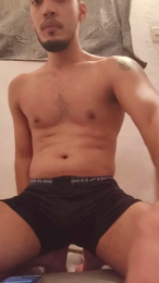 MaxOFiMoon webcam cam4 model stream image