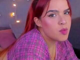 Ana Roussew webcam model stream image