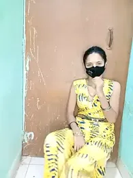 Suhani512 webcam model stream image