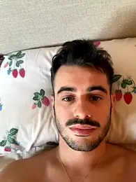Carl242000 webcam model stream image