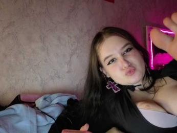 LinbergLin webcam model stream image