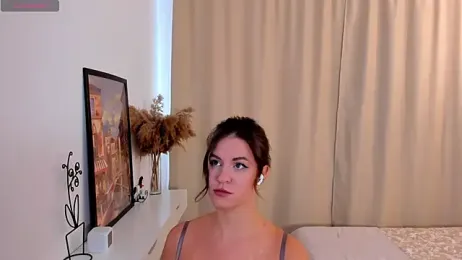 SaintMarya webcam model stream image