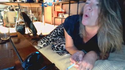 Oli_n_clyde webcam model stream image