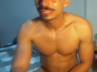 Phelipp webcam flirt4free model stream image