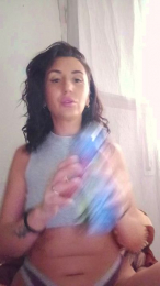 Lola05love webcam model stream image