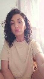 Lola05love webcam model stream image