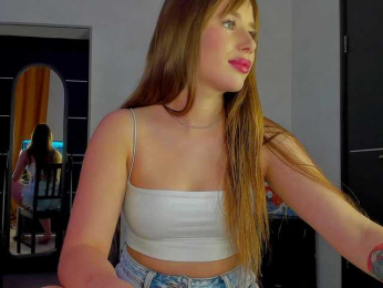 AvroraAvans webcam model stream image