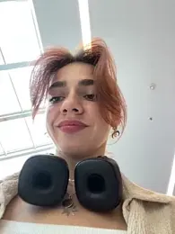 Juicy_Bomb webcam stripchat model stream image