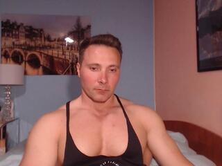 Hunky Muscle webcam flirt4free model stream image