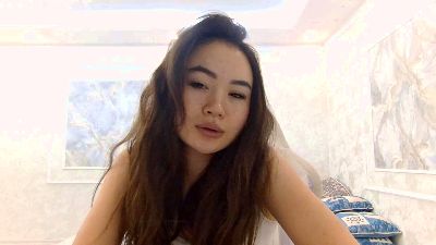 AzzieSaindon webcam model stream image