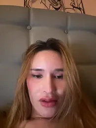 surprisecockmia webcam model stream image