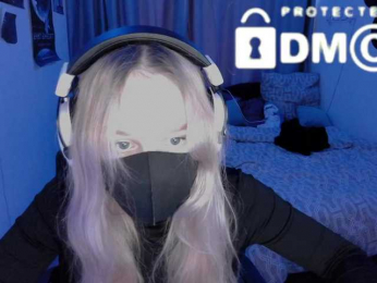 qwertikcam webcam model stream image