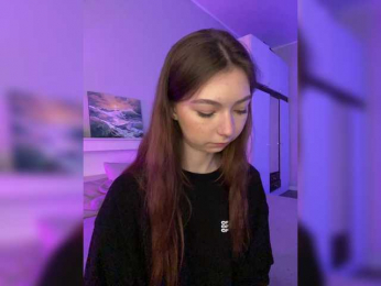 ShyAlya webcam model stream image
