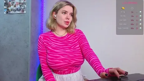 LovlyBambi webcam model stream image