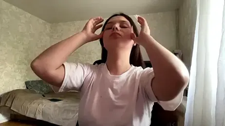 Purekittyshy webcam model stream image