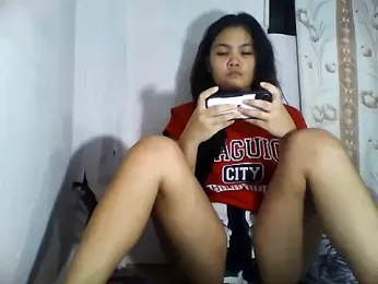 PinaySkinnyJust18 webcam stripchat model stream image