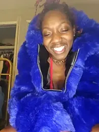 oliviaprettypussy webcam model stream image