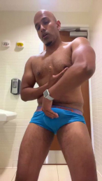 Beachmusclefit webcam model stream image