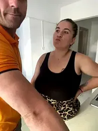 yzabell18 webcam model stream image