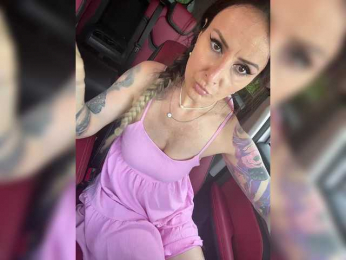 _FuckMeNow_ webcam bongacams model stream image
