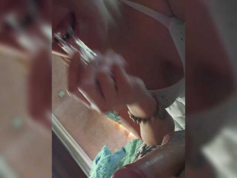 kpoBXHoca69 webcam model stream image