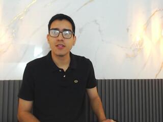 Nicolas Fine webcam model stream image