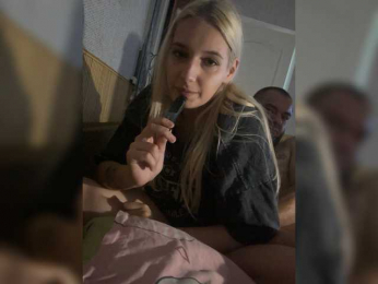 RiARTxxx webcam model stream image