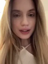 Miley_Muer webcam model stream image