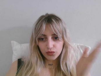 StellaSweet webcam model stream image