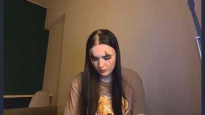 AlineDubis webcam model stream image